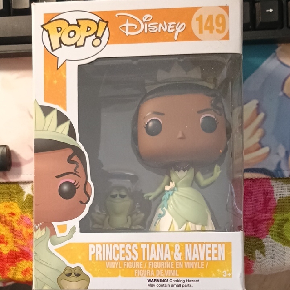 Disney Princess Tiana & Naveen Vinyl Figure - Green and Brown